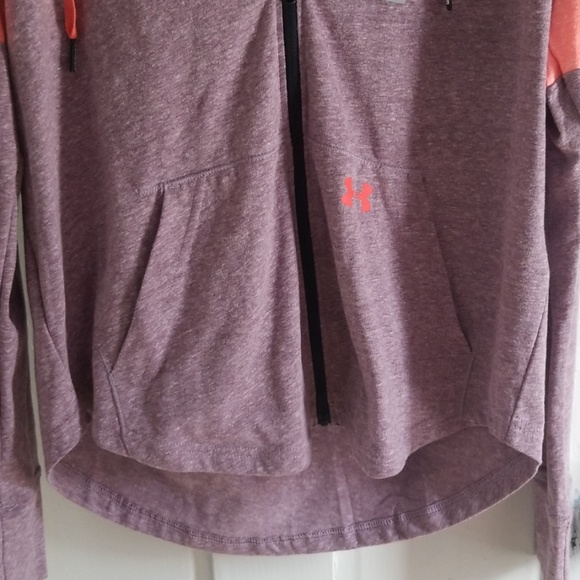 New Under Armour hoodie sweater - Picture 3 of 4